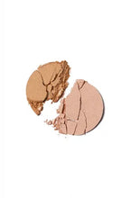 Load image into Gallery viewer, Ardell Hollyglam Illuminator All Sex'd Up Jet Set Glo 05191